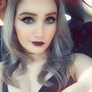 Meet your Posher, Lacey